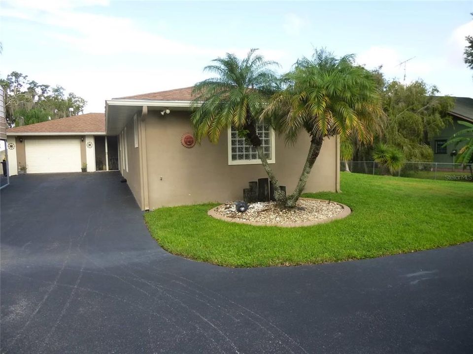 For Sale: $495,000 (3 beds, 3 baths, 2257 Square Feet)