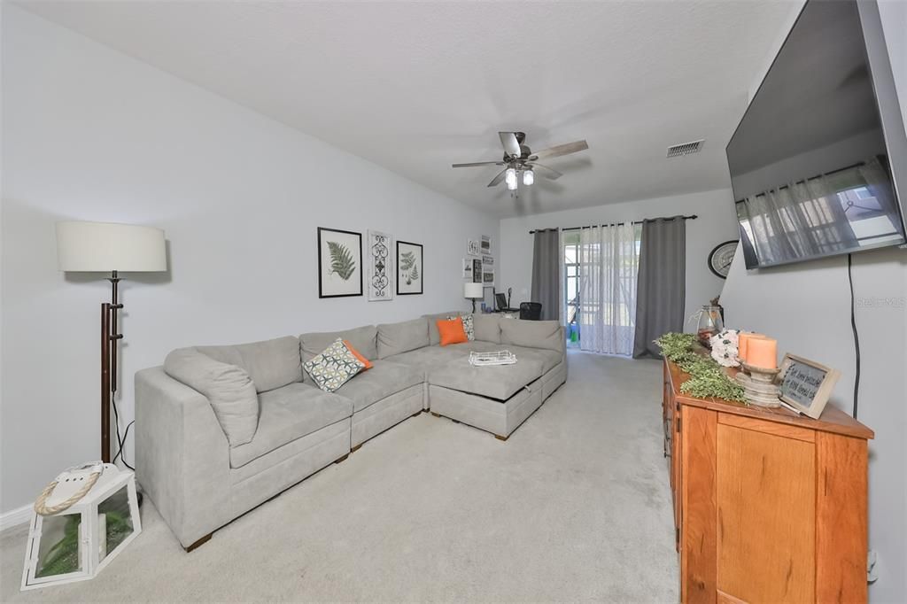 Active With Contract: $2,150 (3 beds, 2 baths, 1536 Square Feet)