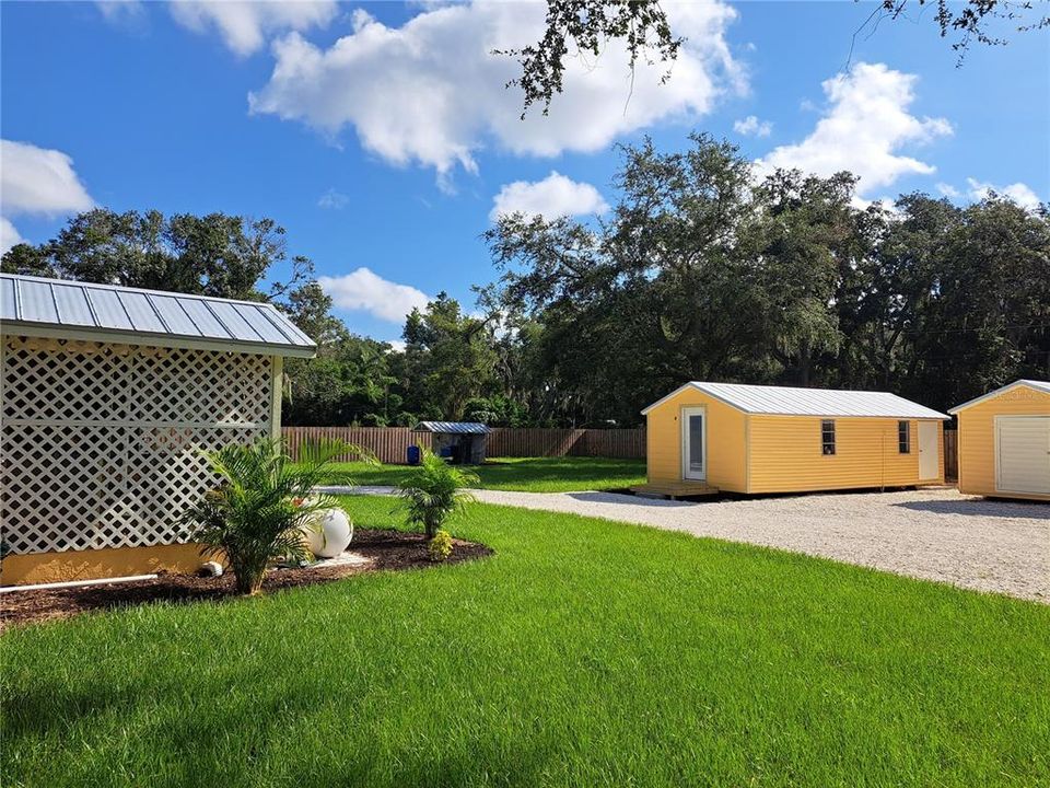 Active With Contract: $894,500 (3 beds, 2 baths, 1655 Square Feet)