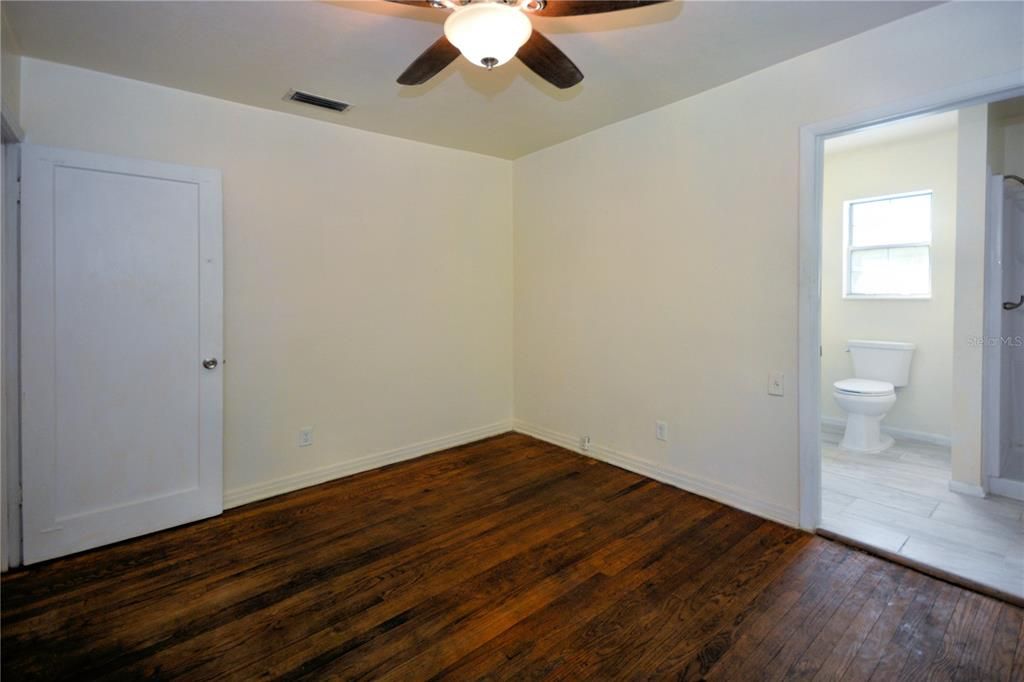 Active With Contract: $279,900 (4 beds, 2 baths, 1442 Square Feet)