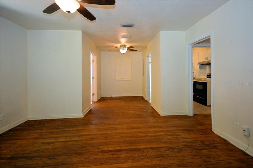 Active With Contract: $279,900 (4 beds, 2 baths, 1442 Square Feet)