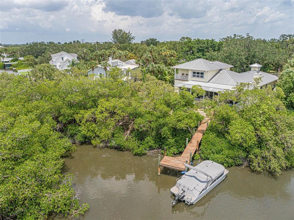 For Sale: $2,200,000 (4 beds, 2 baths, 2843 Square Feet)