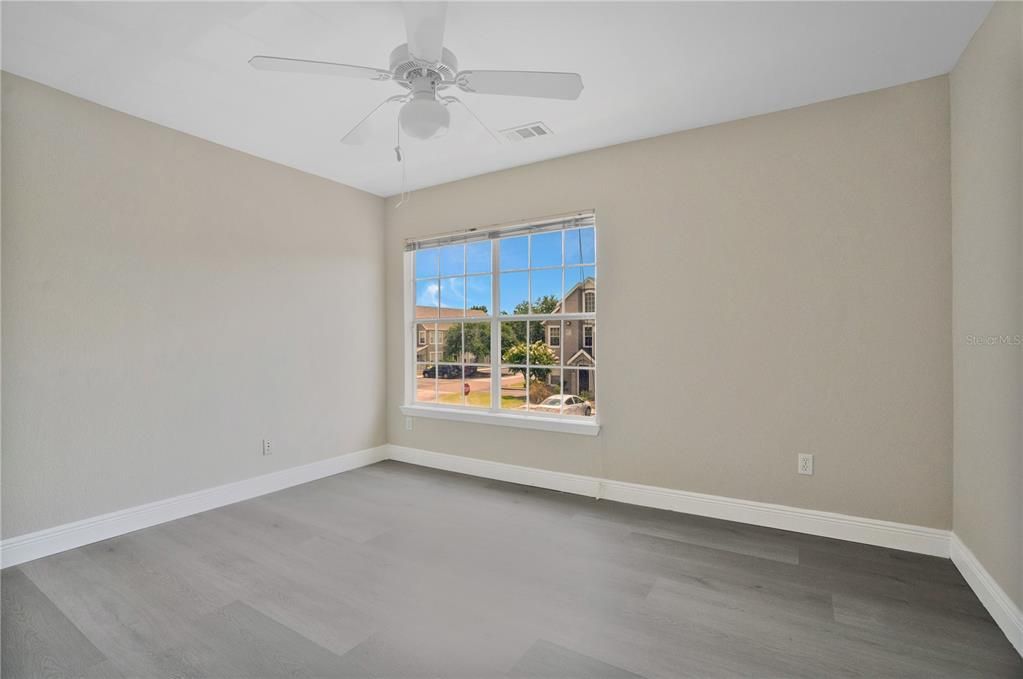 Active With Contract: $258,900 (2 beds, 2 baths, 1255 Square Feet)