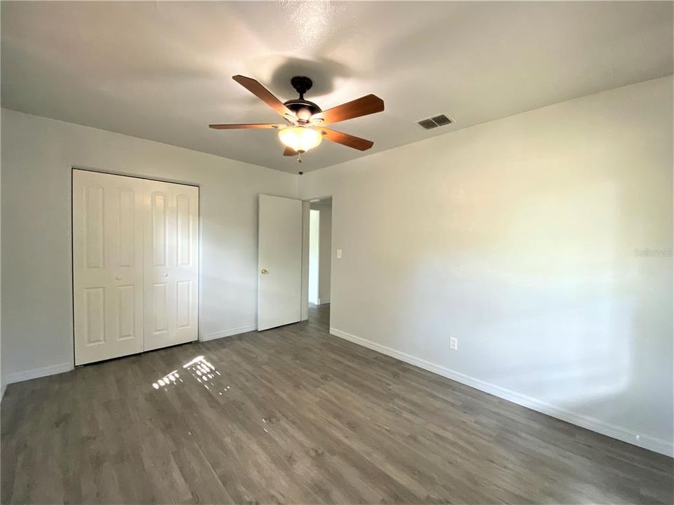 Active With Contract: $2,249 (2 beds, 1 baths, 1356 Square Feet)