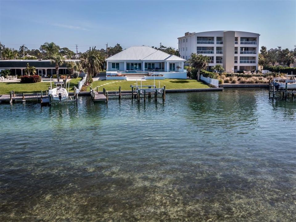 For Sale: $4,000,000 (3 beds, 3 baths, 2716 Square Feet)