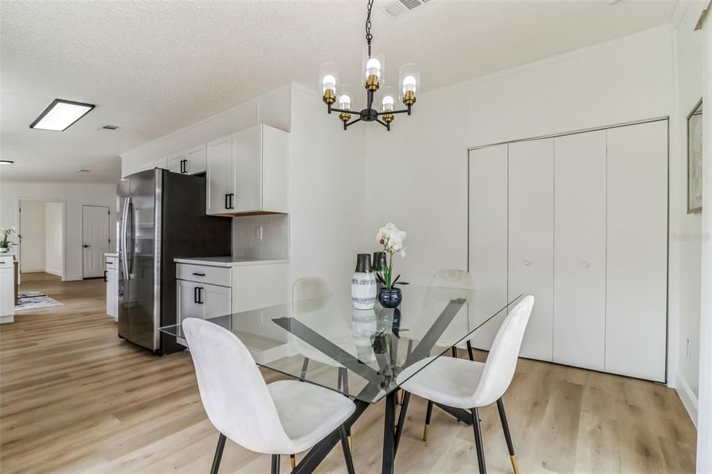 Active With Contract: $235,000 (3 beds, 2 baths, 1512 Square Feet)