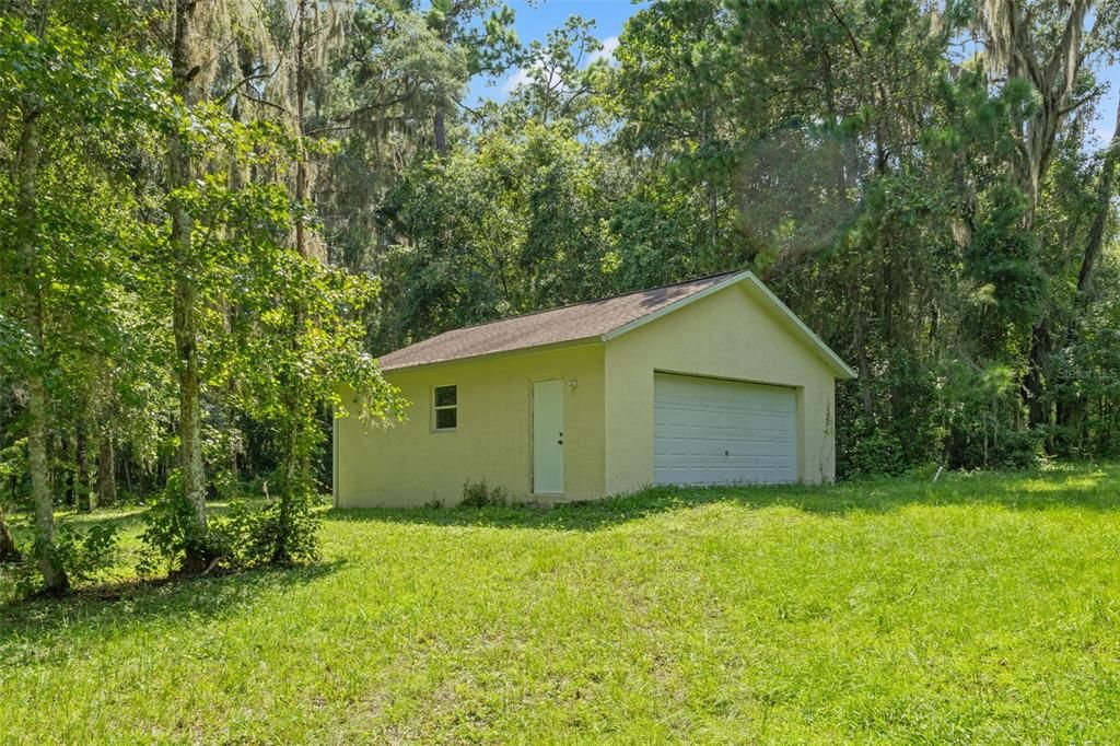 DETACHED GARAGE