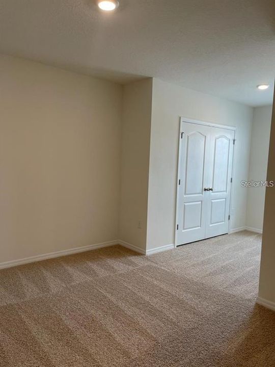 Active With Contract: $1,890 (3 beds, 2 baths, 1673 Square Feet)