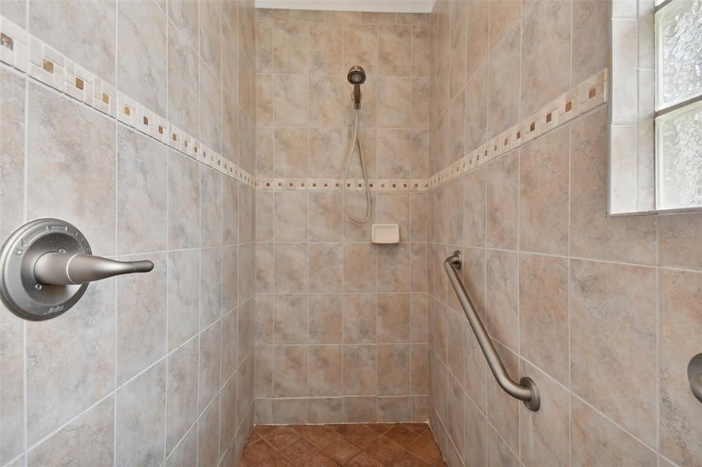 MASTER 4X8 SHOWER