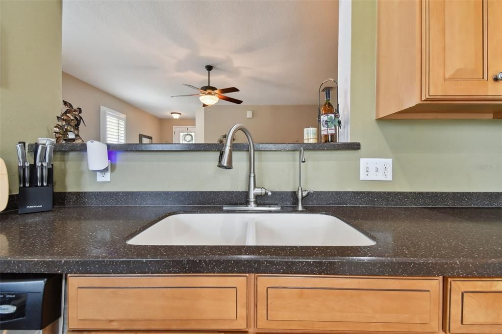 KITCHEN integrated sink with solid surface countertop