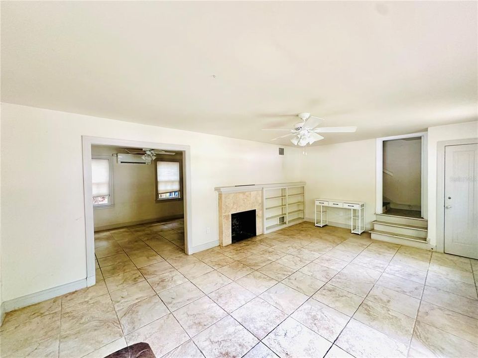 For Rent: $2,575 (3 beds, 2 baths, 1570 Square Feet)