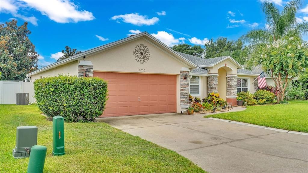 Active With Contract: $335,000 (3 beds, 2 baths, 1769 Square Feet)