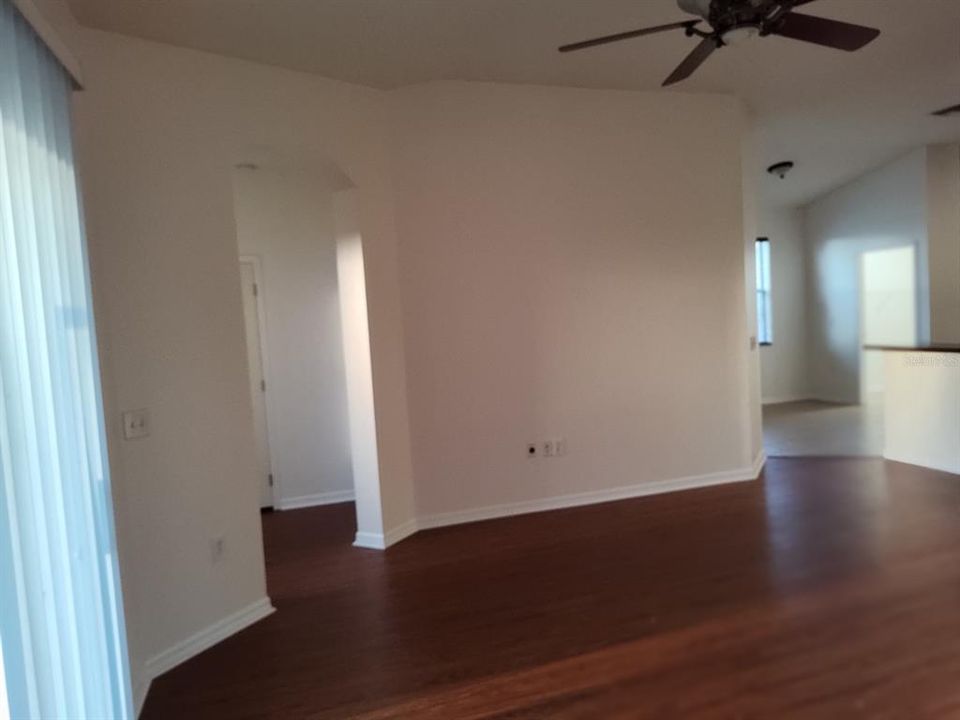 For Rent: $2,295 (3 beds, 2 baths, 1757 Square Feet)