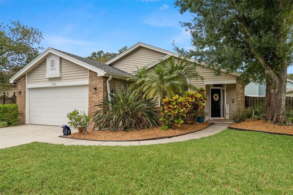 Recently Sold: $485,500 (3 beds, 2 baths, 1608 Square Feet)