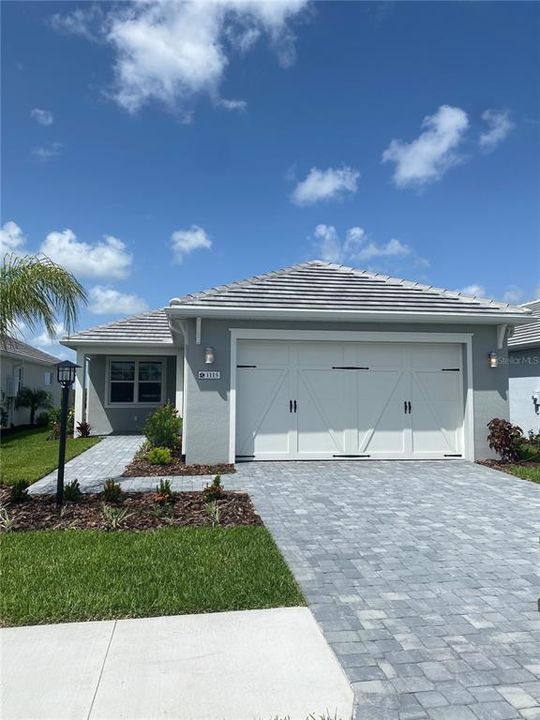 Недавно продано: $535,582 (3 спален, 2 ванн, 1764 Квадратных фут)