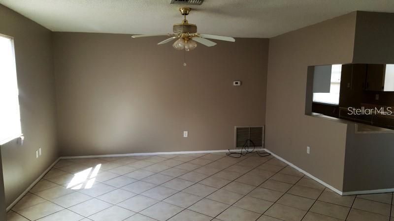 For Rent: $1,600 (2 beds, 2 baths, 1184 Square Feet)