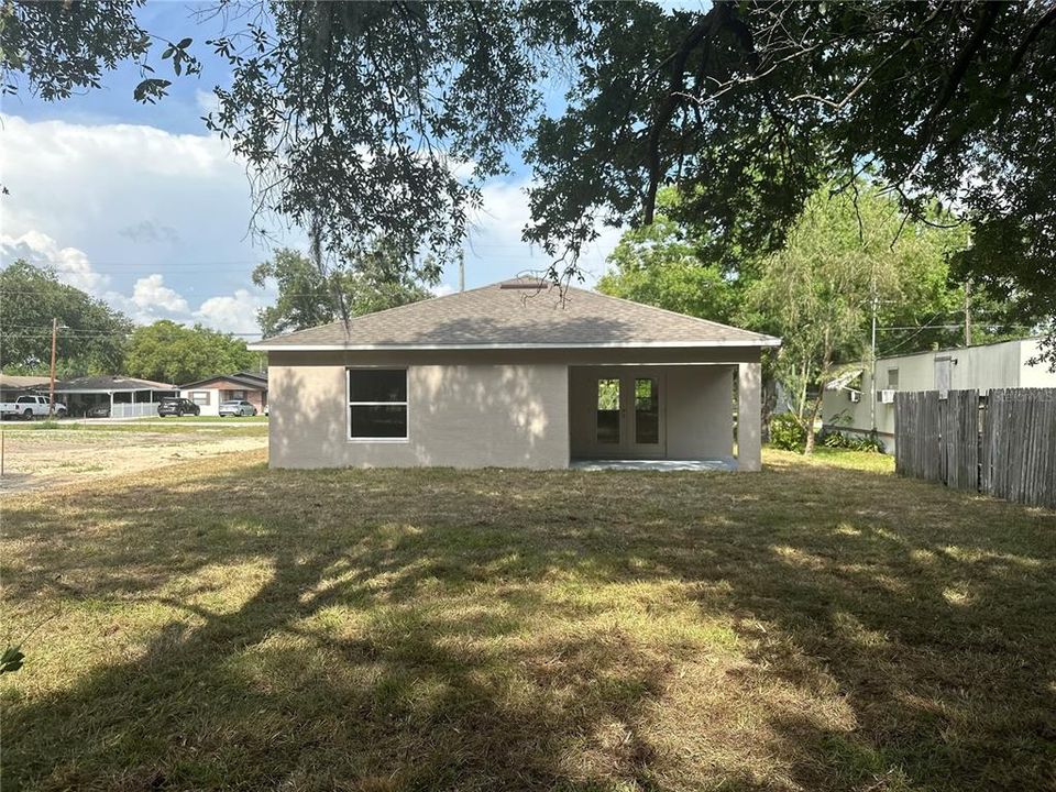 For Sale: $274,900 (3 beds, 2 baths, 1355 Square Feet)