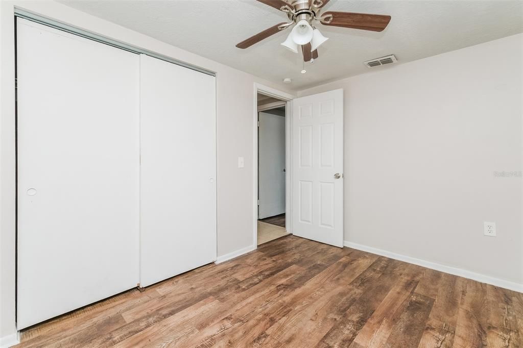 For Rent: $1,645 (2 beds, 1 baths, 1176 Square Feet)