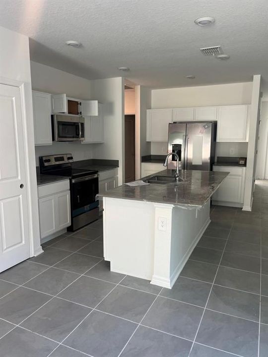 Active With Contract: $2,200 (3 beds, 2 baths, 1444 Square Feet)