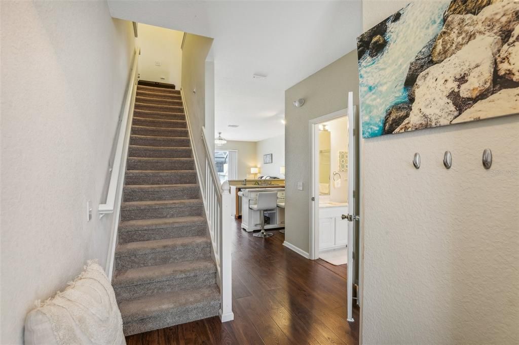 Active With Contract: $390,000 (3 beds, 3 baths, 1440 Square Feet)