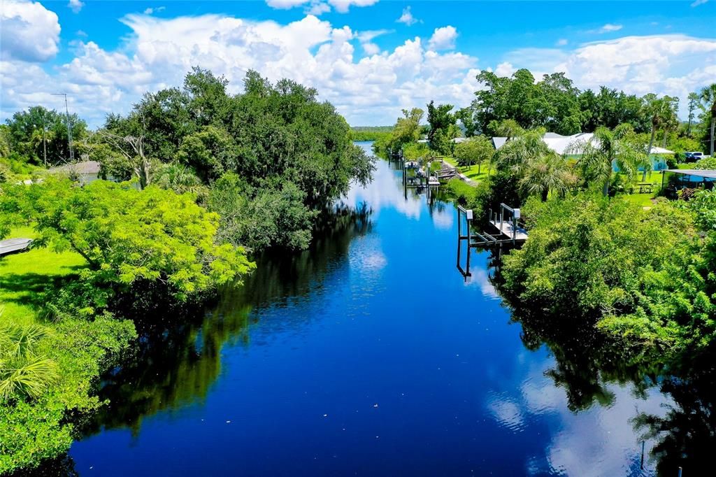 On Canal go only a few lots to the Myakka River