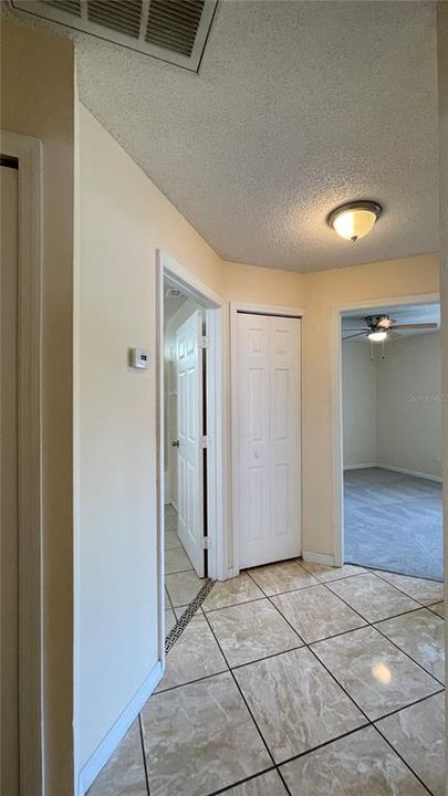 For Rent: $1,650 (3 beds, 2 baths, 1270 Square Feet)