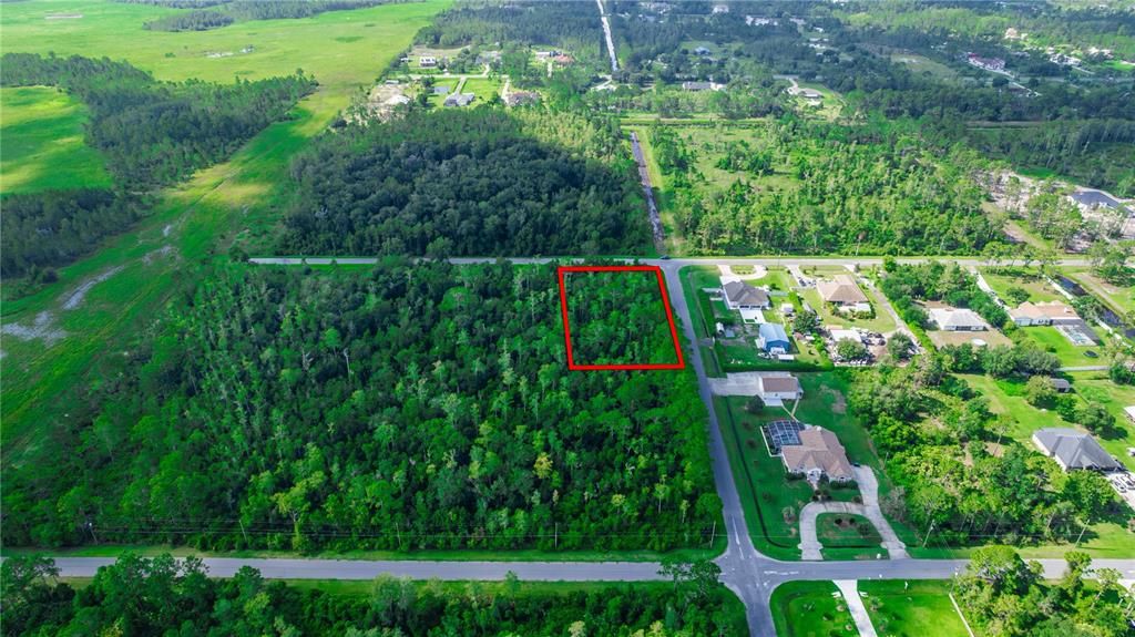 На продажу: $82,000 (1.03 acres)