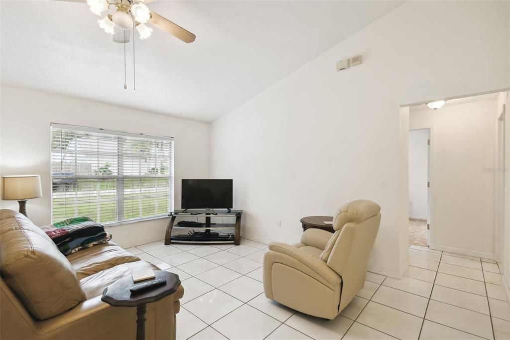 Active With Contract: $299,900 (3 beds, 2 baths, 1258 Square Feet)