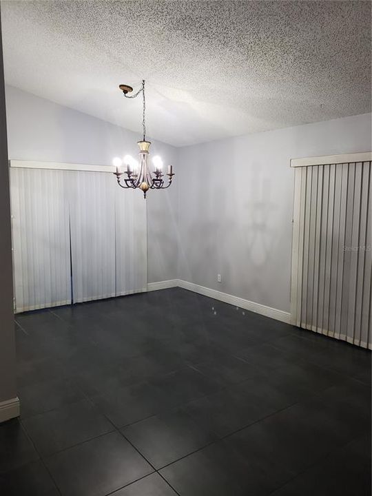 For Rent: $2,400 (3 beds, 2 baths, 1387 Square Feet)