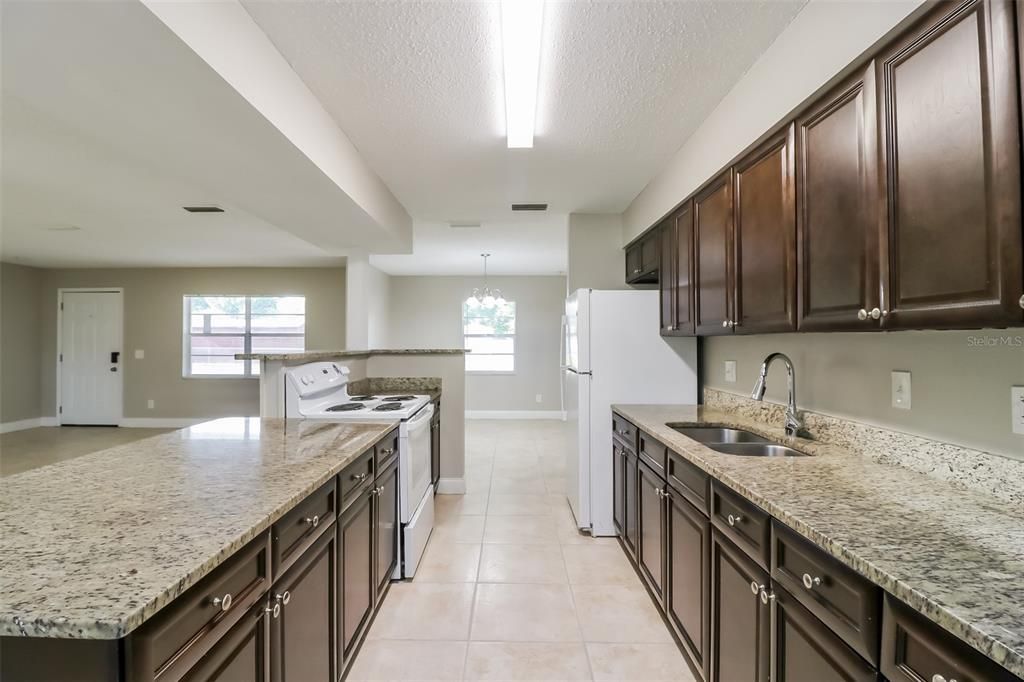 For Rent: $1,940 (3 beds, 2 baths, 1467 Square Feet)