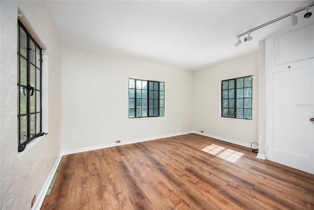 Second upstairs guest bedroom with built-in closets