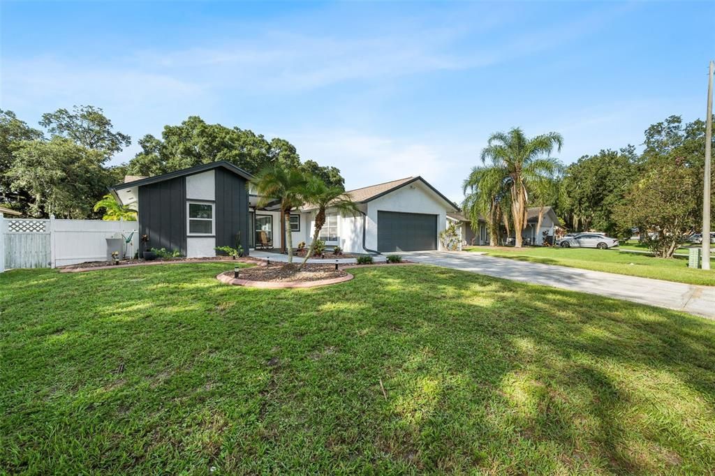 Active With Contract: $439,000 (3 beds, 2 baths, 1378 Square Feet)