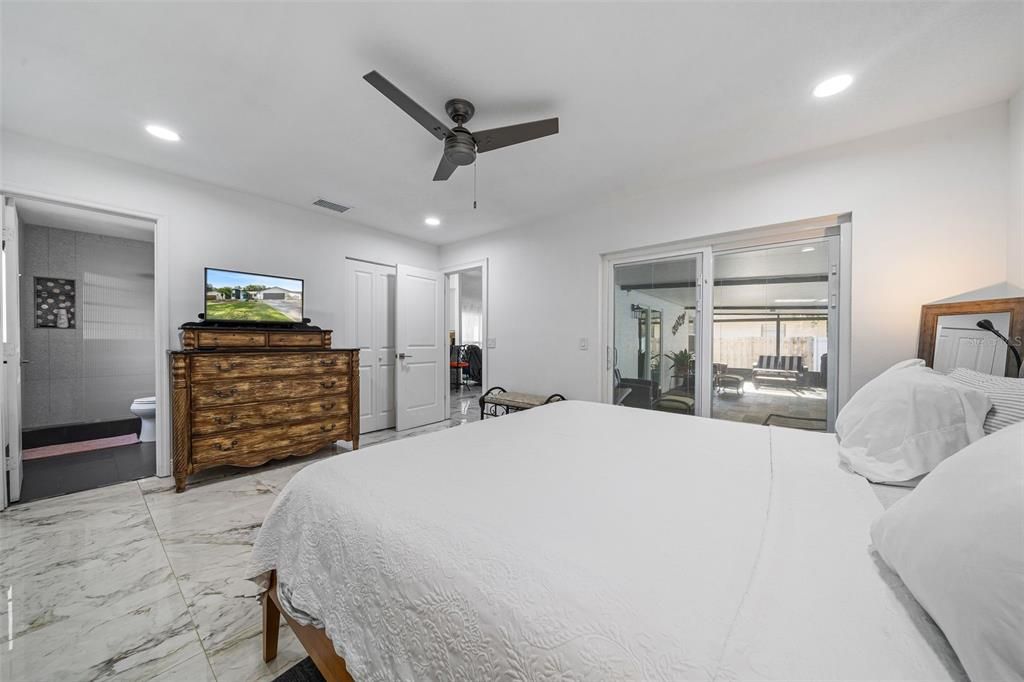 Active With Contract: $439,000 (3 beds, 2 baths, 1378 Square Feet)