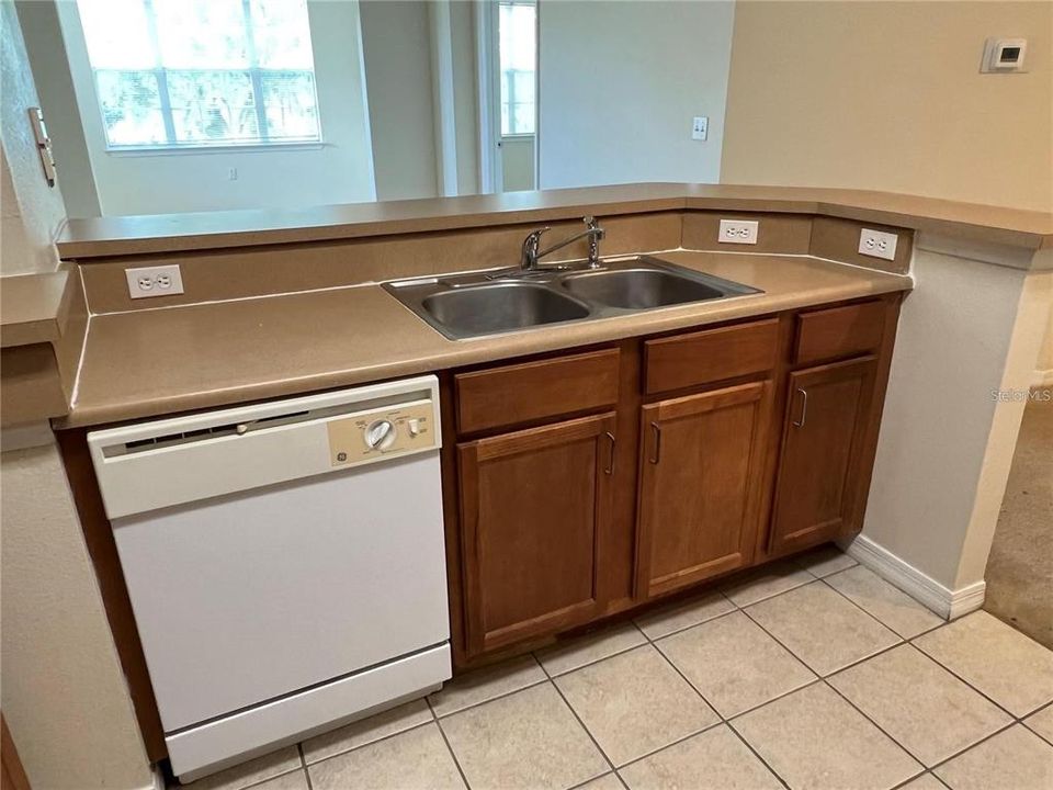 For Rent: $1,625 (2 beds, 2 baths, 1046 Square Feet)