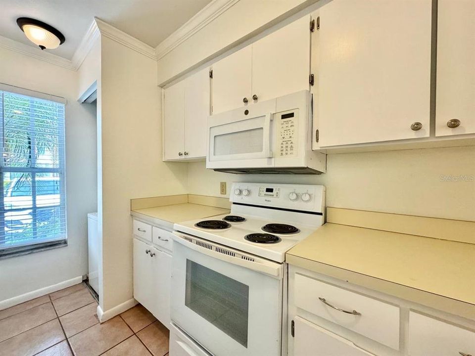 For Rent: $1,825 (2 beds, 2 baths, 1110 Square Feet)