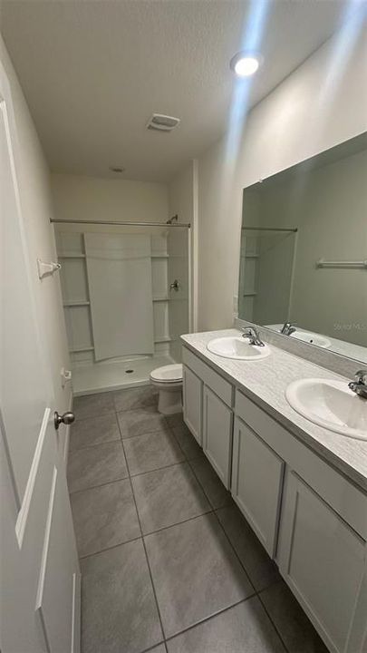 For Rent: $2,000 (3 beds, 2 baths, 1673 Square Feet)