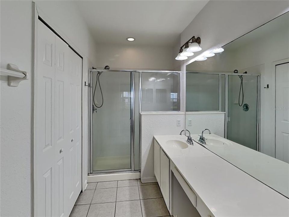 For Rent: $2,075 (2 beds, 2 baths, 1408 Square Feet)