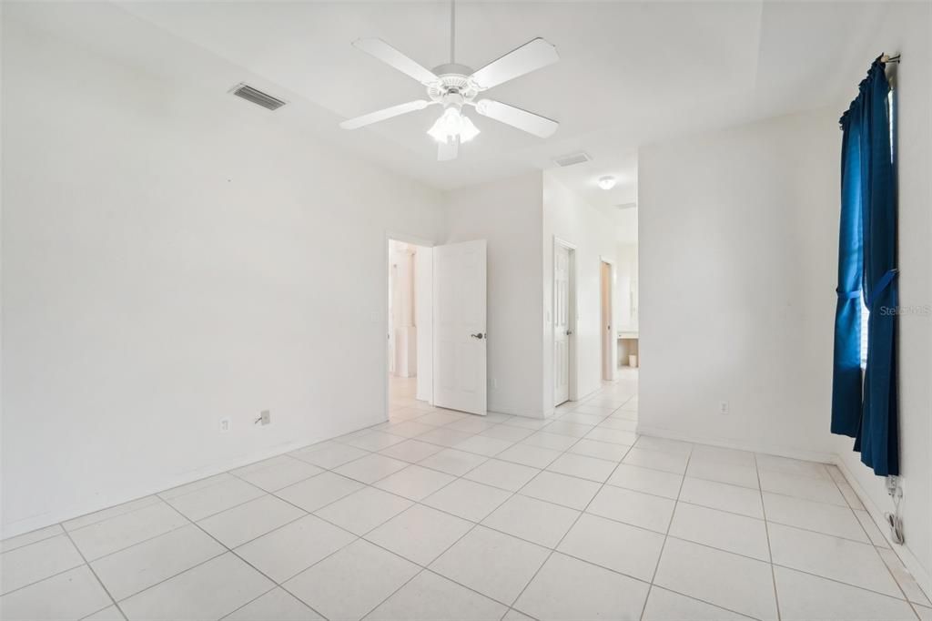 Active With Contract: $450,000 (4 beds, 2 baths, 2180 Square Feet)