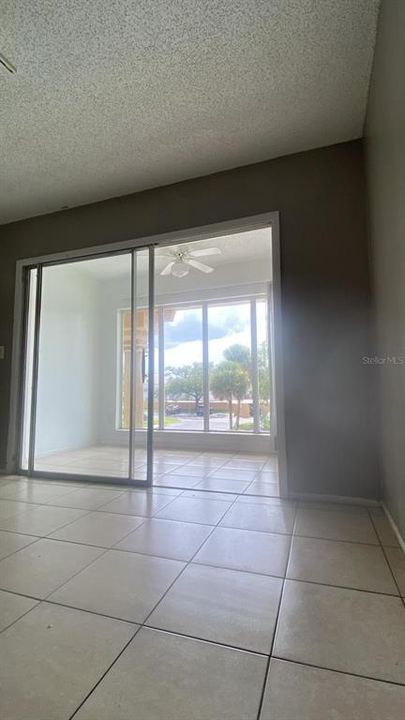 En Venta: $195,000 (2 camas, 2 baños, 1126 Pies cuadrados)