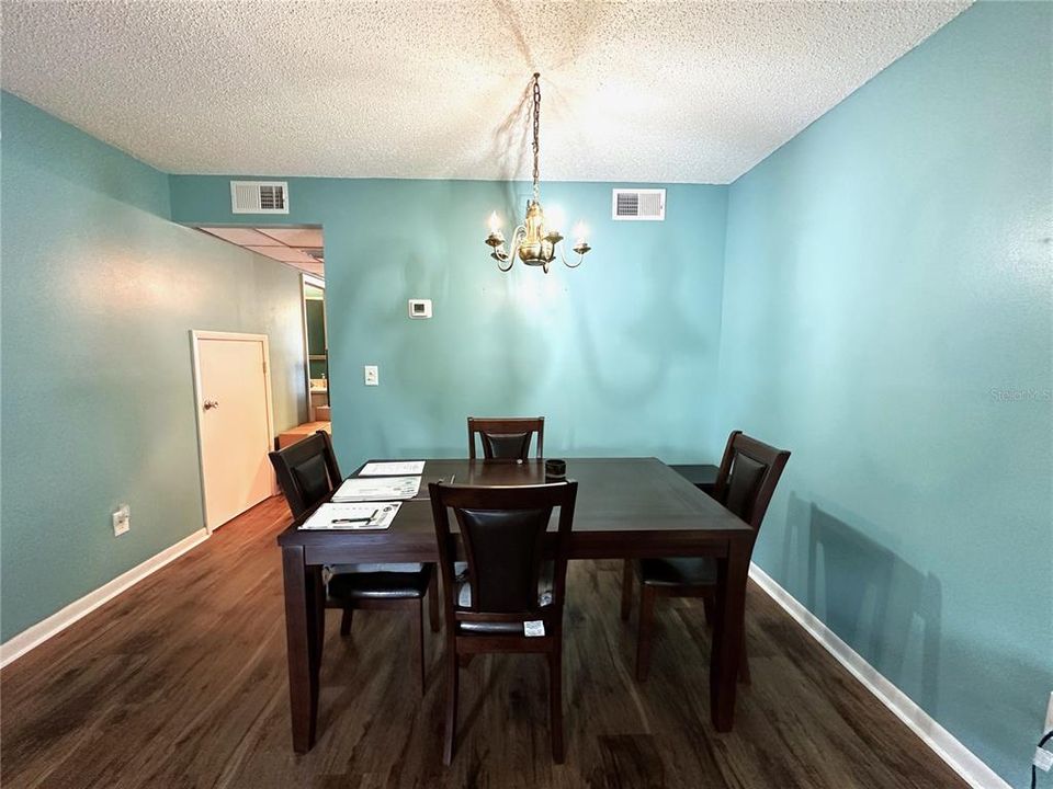 For Sale: $123,000 (2 beds, 2 baths, 1700 Square Feet)