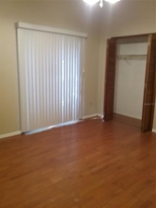 For Rent: $1,325 (2 beds, 1 baths, 976 Square Feet)