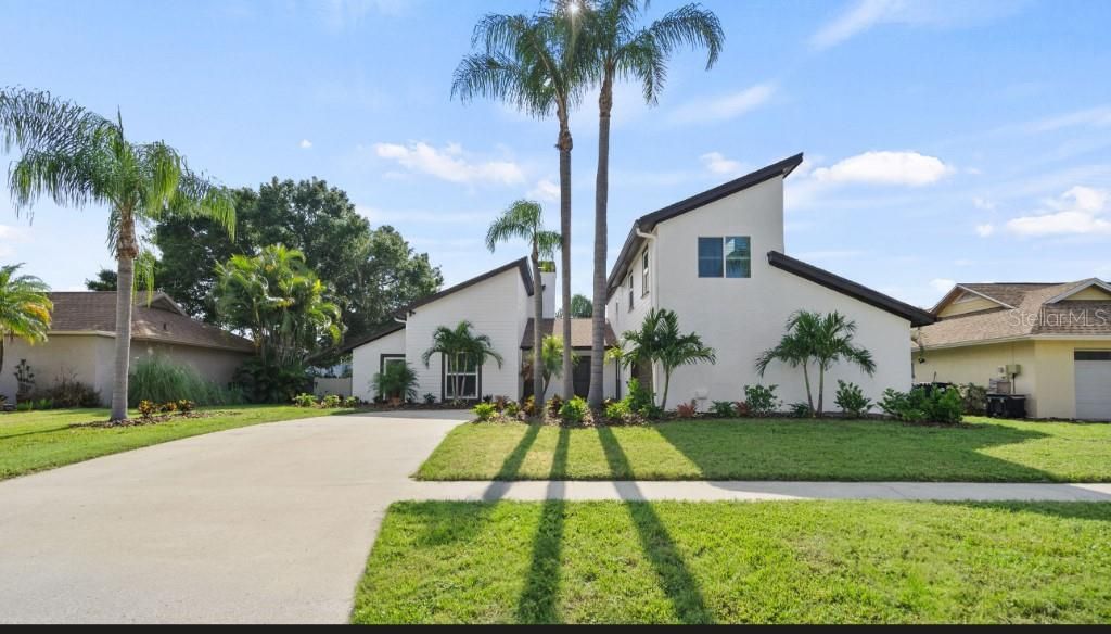 For Sale: $1,080,000 (3 beds, 2 baths, 2310 Square Feet)