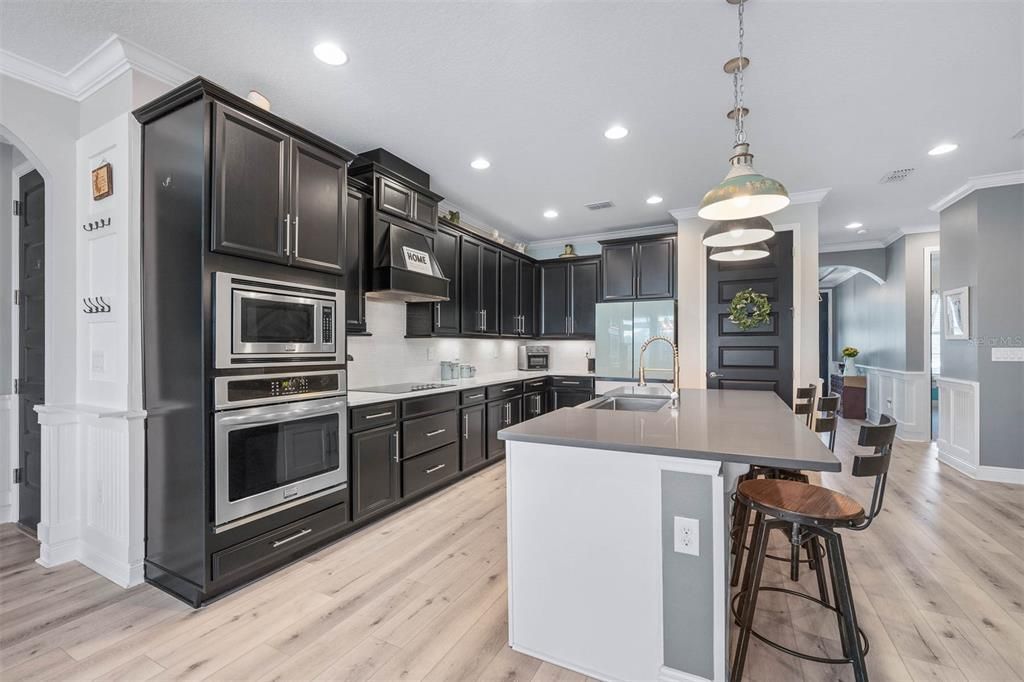 For Sale: $1,299,000 (4 beds, 3 baths, 2921 Square Feet)