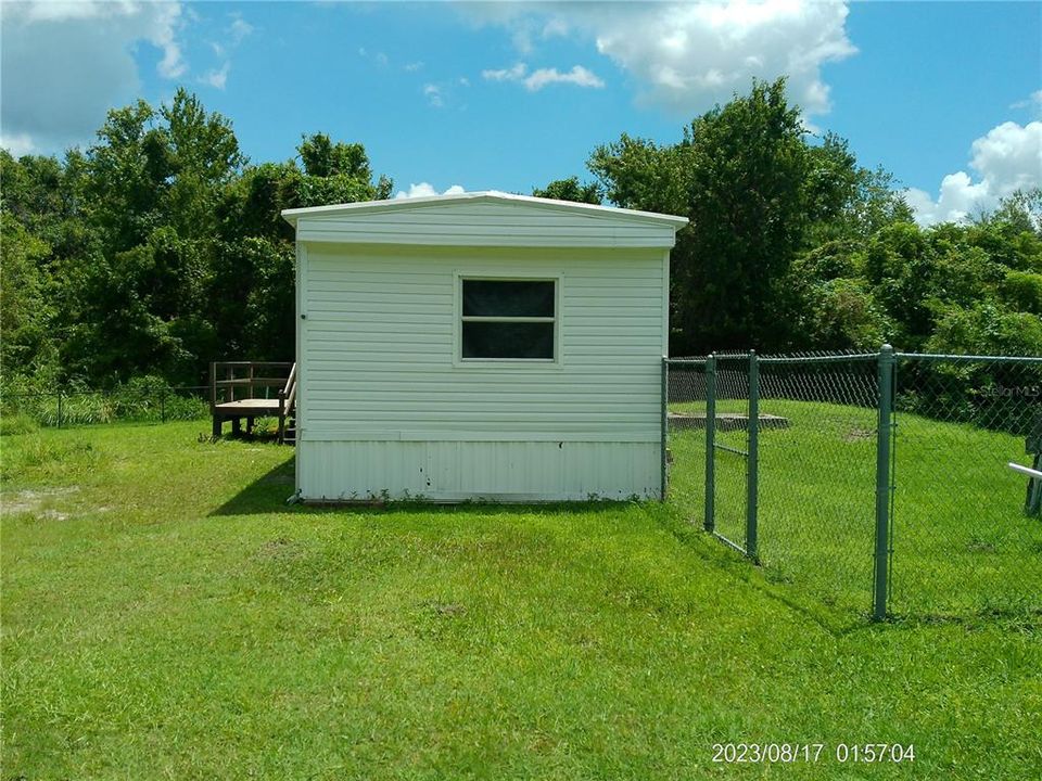 For Sale: $184,900 (2 beds, 2 baths, 924 Square Feet)