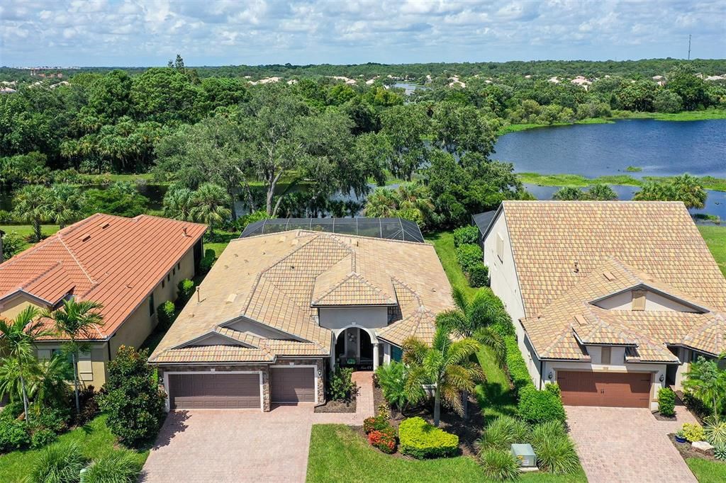 Active With Contract: $999,999 (3 beds, 3 baths, 2489 Square Feet)