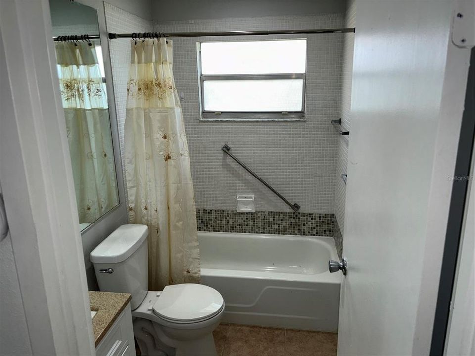 For Rent: $1,600 (2 beds, 2 baths, 960 Square Feet)