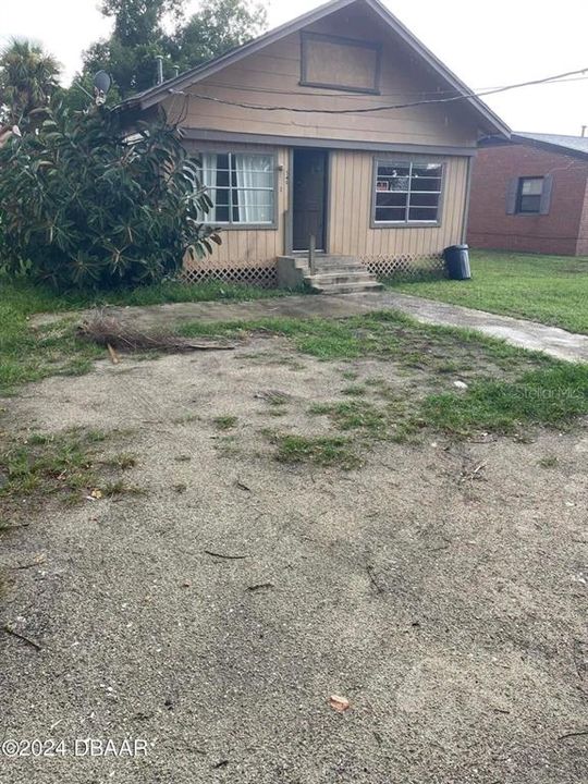 For Sale: $134,900 (3 beds, 1 baths, 912 Square Feet)