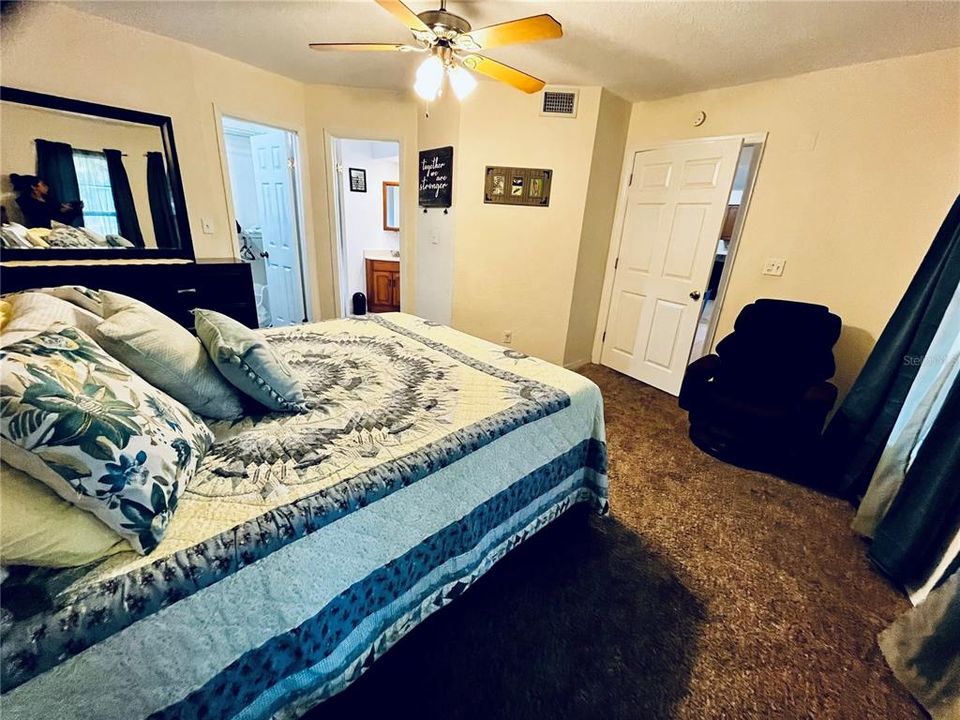 For Rent: $3,095 (3 beds, 2 baths, 1333 Square Feet)