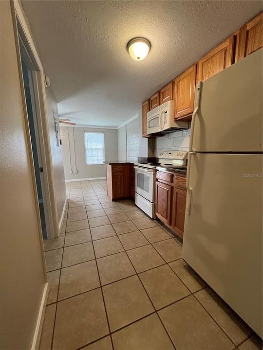 For Rent: $1,150 (2 beds, 1 baths, 562 Square Feet)