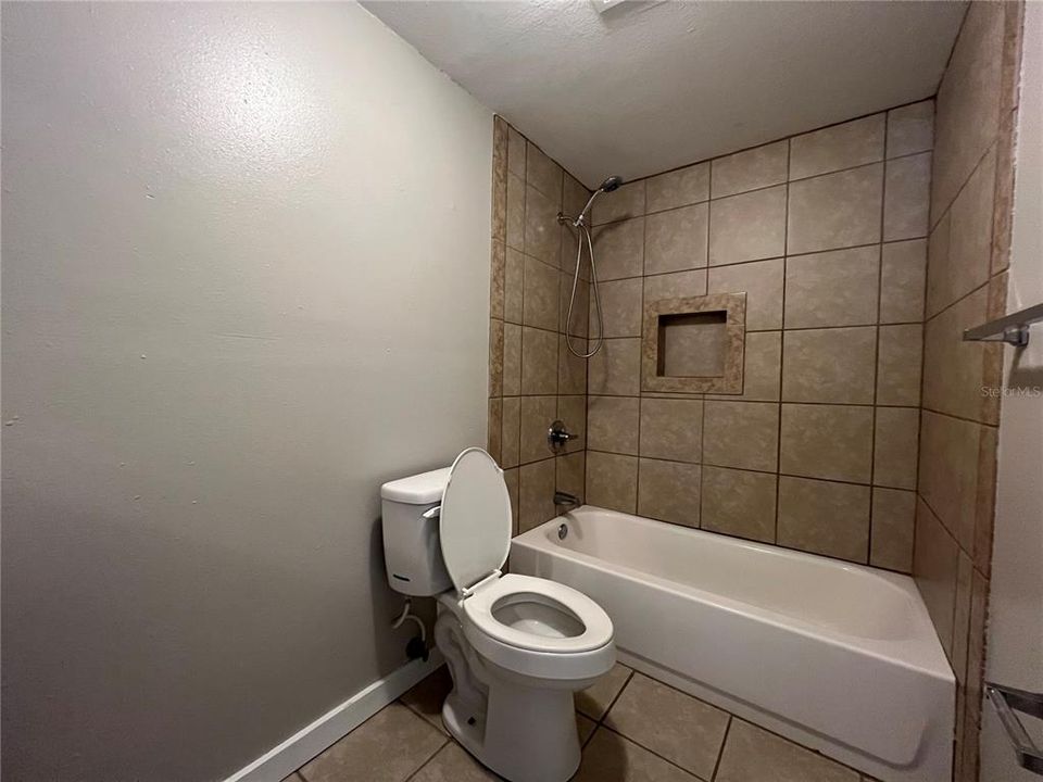 For Rent: $1,150 (2 beds, 1 baths, 562 Square Feet)